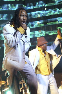 Earth Wind and Fire Experience feat Al McKay Allstars